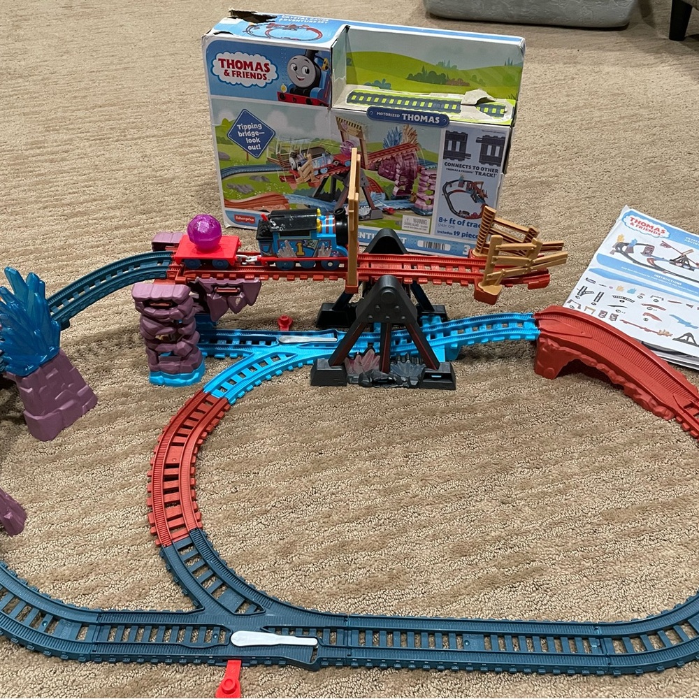 Thomas & Friends “Crystal Caves Adventure Set” with Motorized Thomas